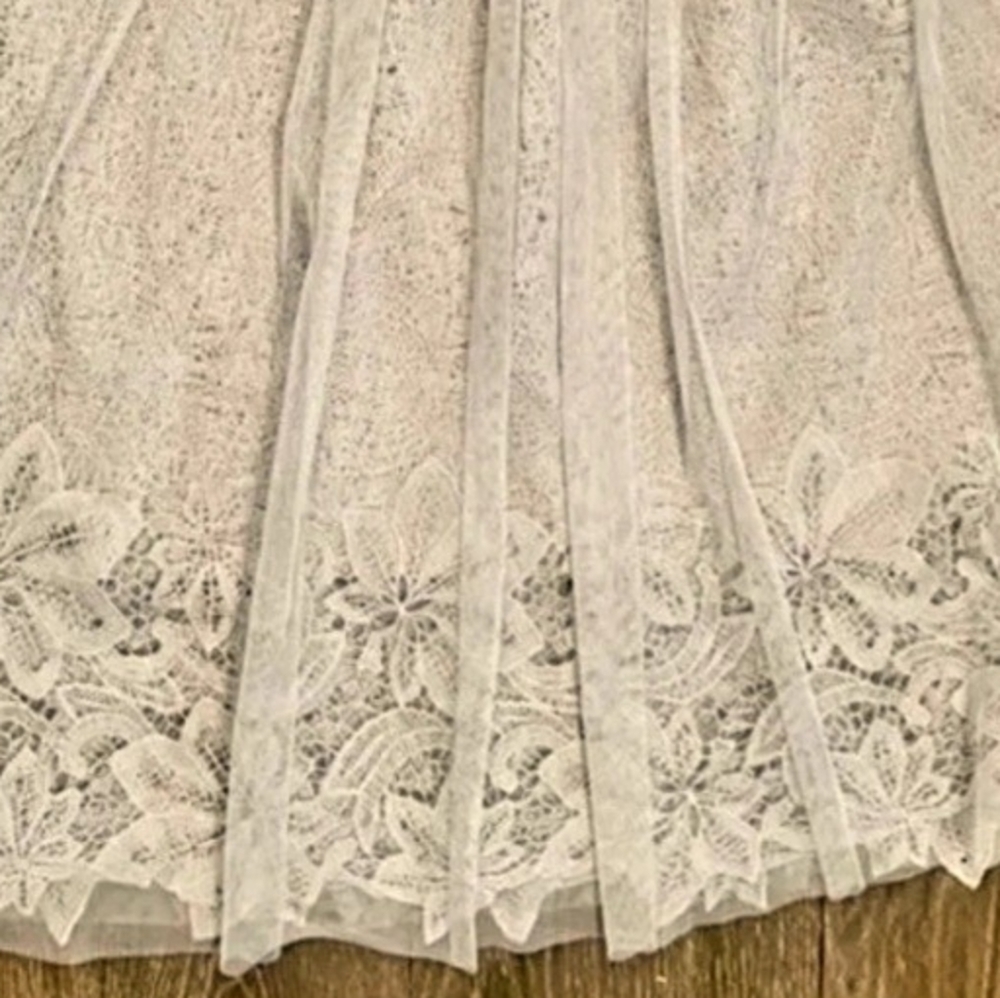 Skirt - Picture 3 of 4
